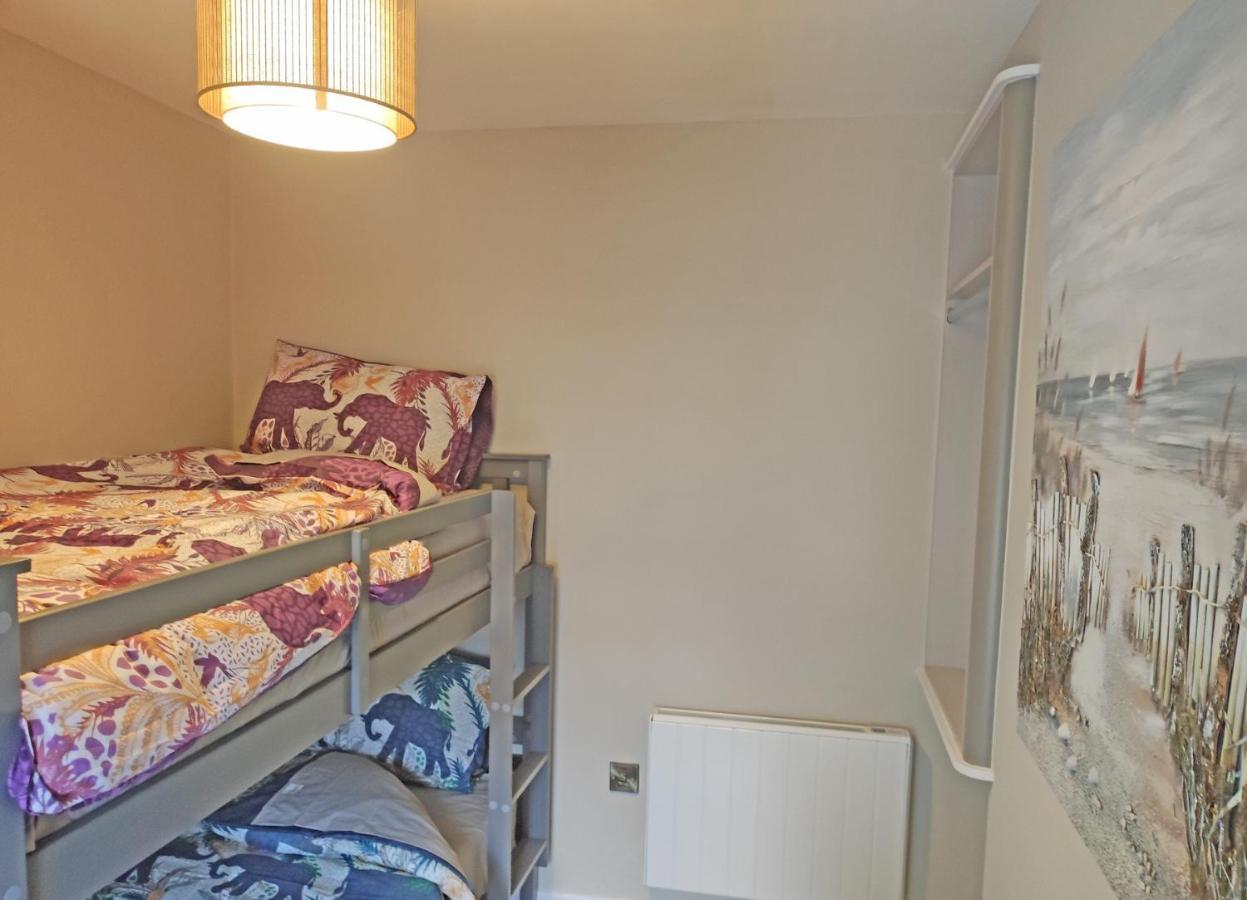 Tralee Townhouse Holiday Home By Trident Holiday Homes מראה חיצוני תמונה